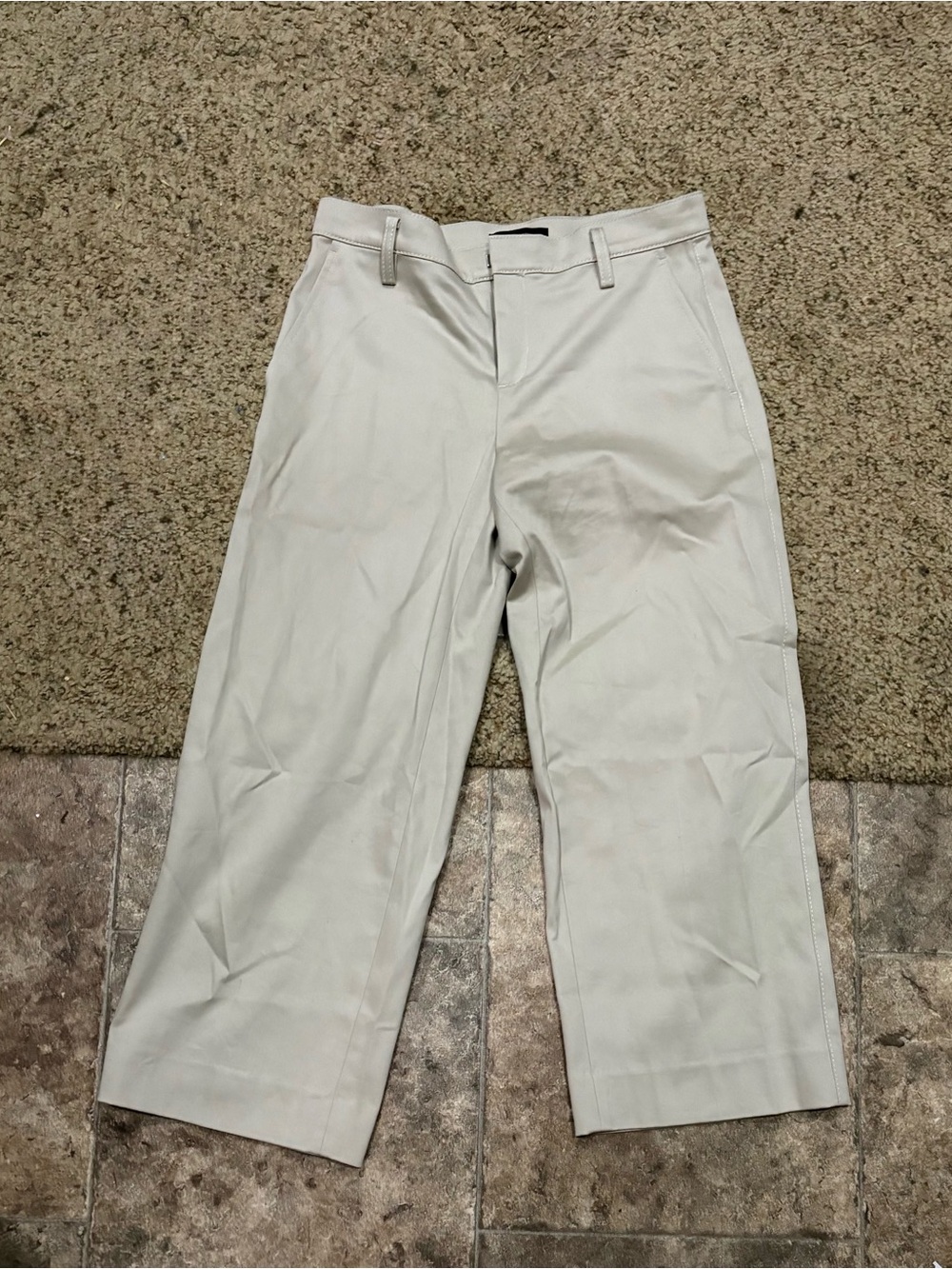 Women’s Casual capris in Light Beige